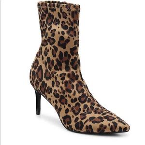 Leopard print bootie